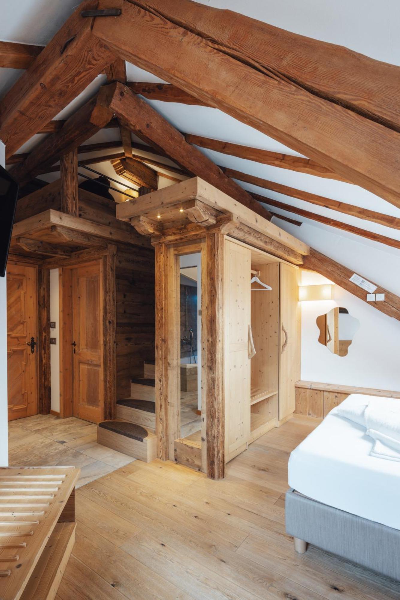 Hotel Garni Laurino Кавалезе Екстериор снимка