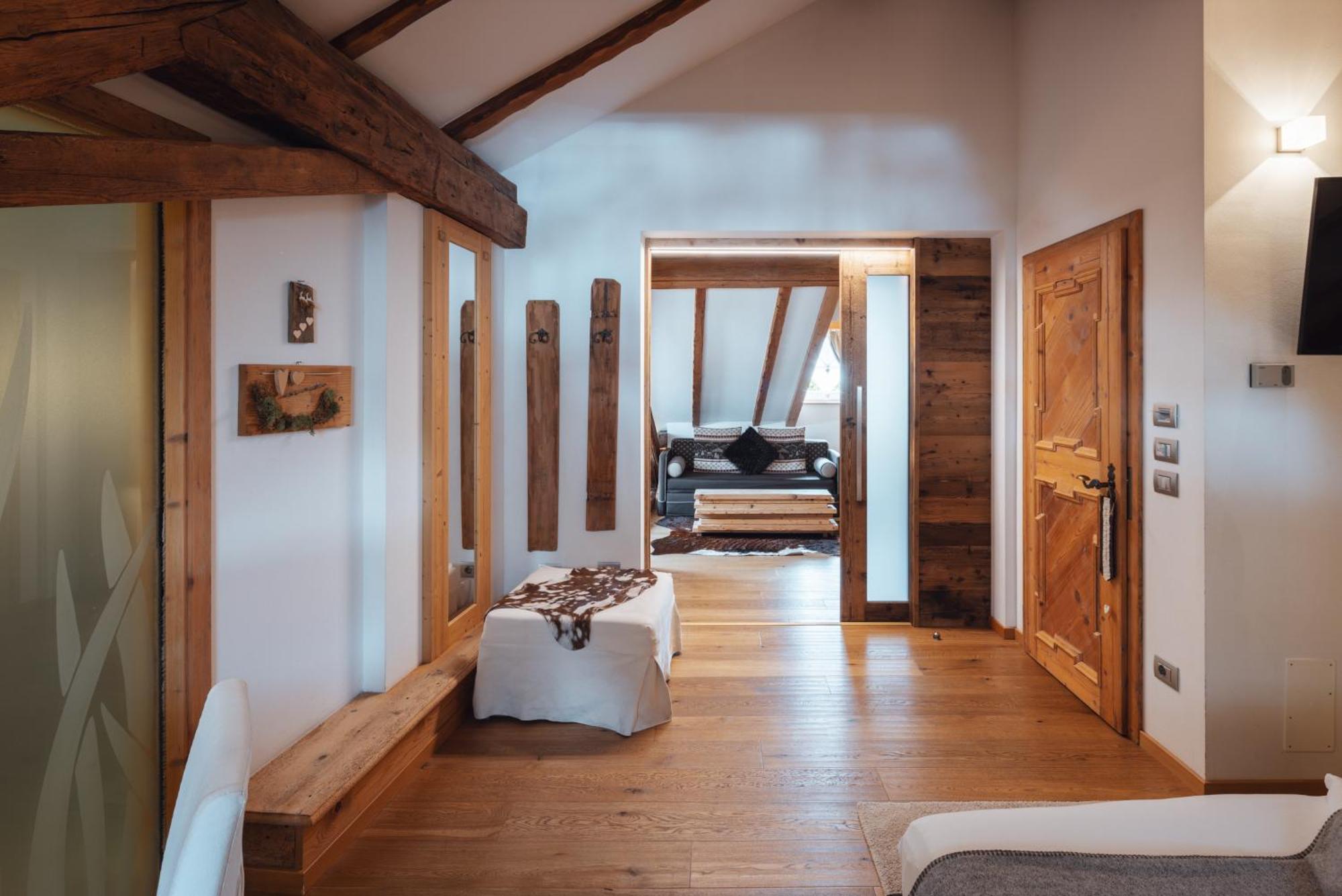 Hotel Garni Laurino Кавалезе Екстериор снимка