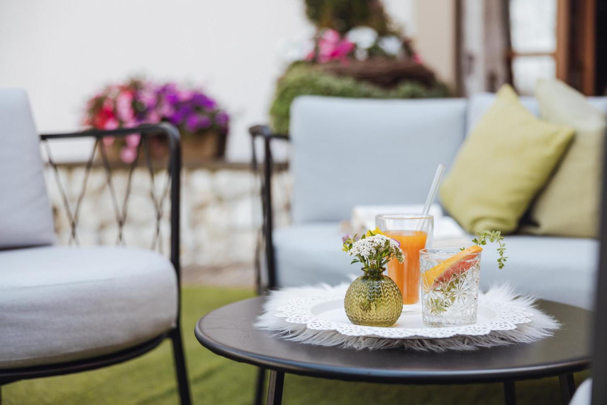 Hotel Garni Laurino Кавалезе Екстериор снимка